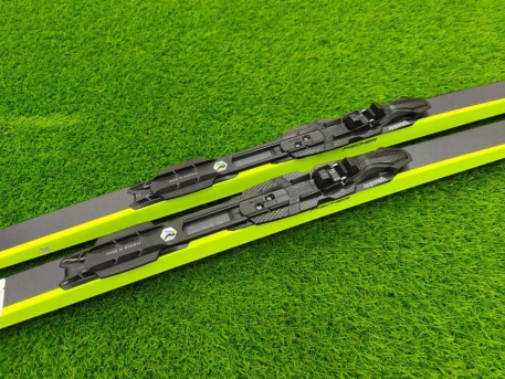 Лыжный набор: лыжи FISCHER AEROLITE SKATE 80 с креплениями, 181 см  - купить